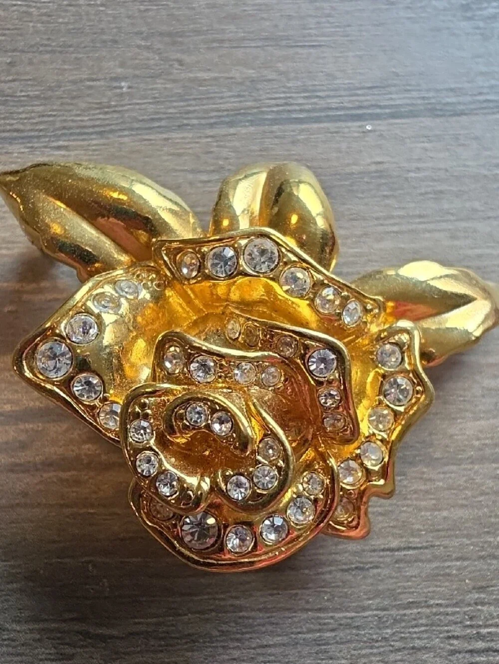 Avon Vintage Gold Crystal Rose Brooch Pin - Women Jewelry
